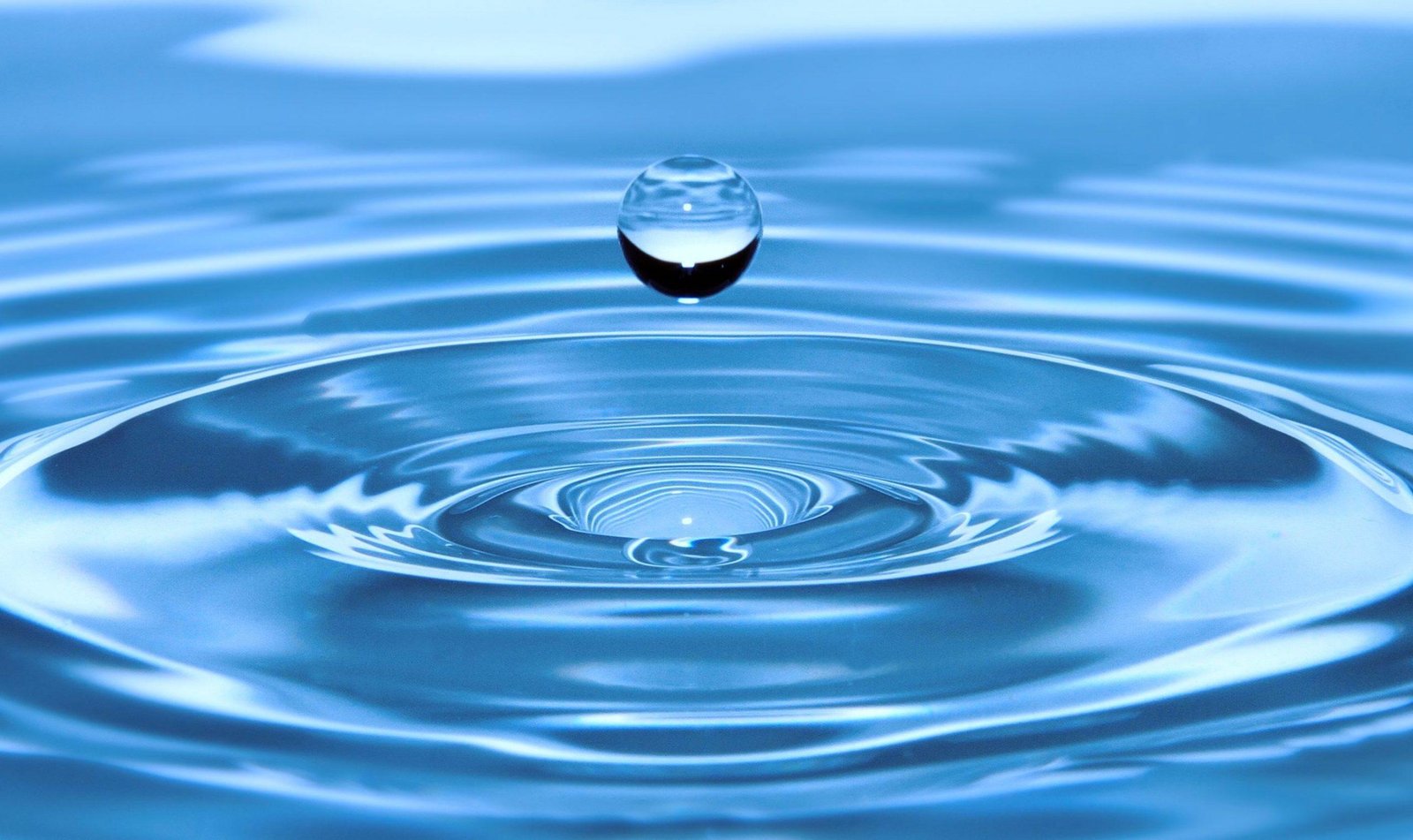 drops-of-water-578897
